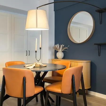 Spacious 104 B5 Boekarest