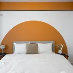 Spacious 104 B5 * Бухарест